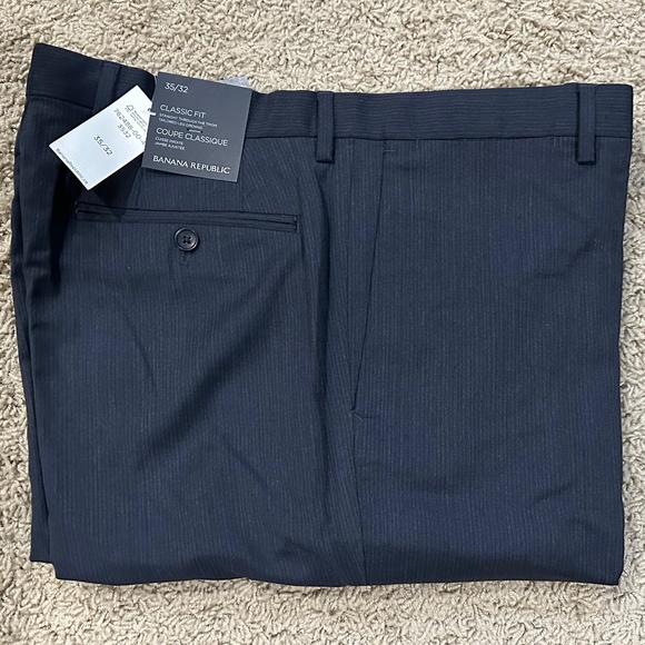 NWT Men's BANANA REPUBLIC Navy Blue Striped Lightweight Wool Pants 35 x 32 - Picture 1 of 3